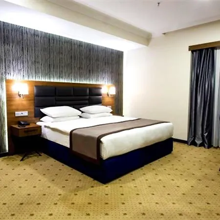 فندق The Bostanci 4*