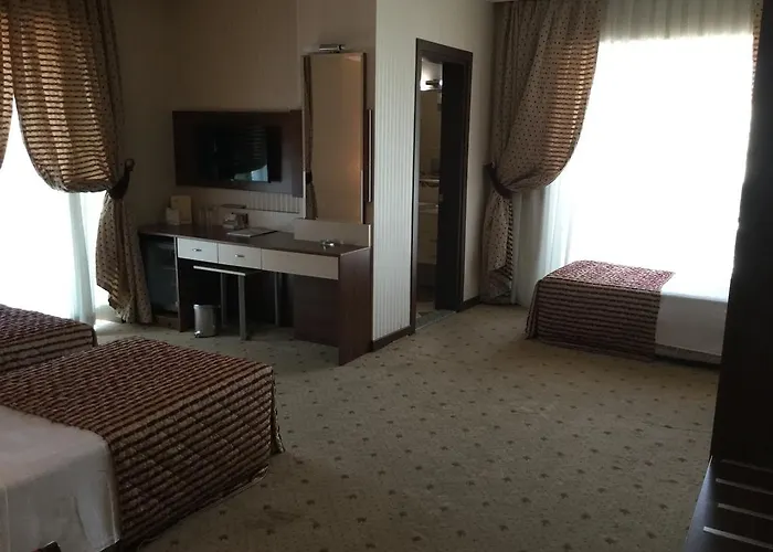 Hotel The Bostanci 4*